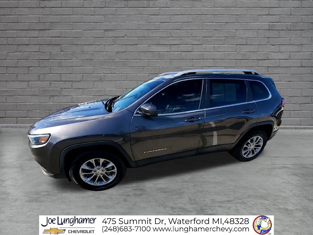 Used 2020 Jeep Cherokee Latitude Plus w/ Cold Weather Group AWD/4WD image 4
