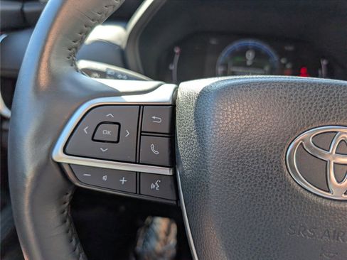 Used 2024 Toyota Grand Highlander AWD image 25