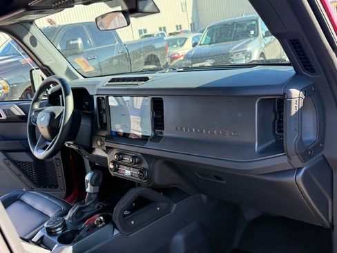 New 2025 Ford Bronco Badlands image 15