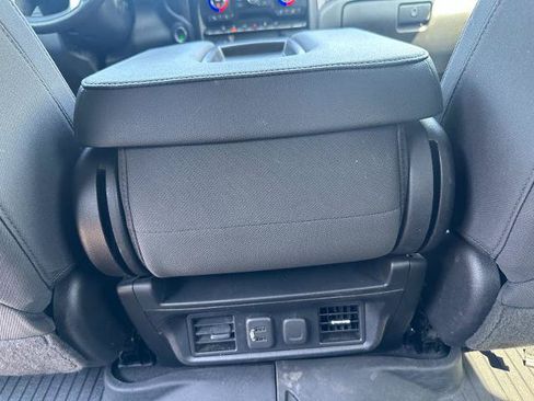Used 2021 Chevrolet Silverado 1500 LT AWD/4WD image 24