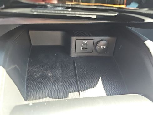 New 2025 Ford Escape SE w/ Class II Trailer Tow Package image 39