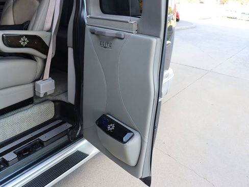 Used 2014 GMC Savana 1500 image 56