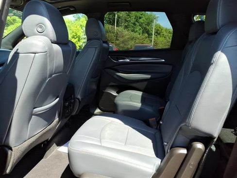 Used 2024 Buick Enclave Essence w/ Experience Buick Package FWD image 10