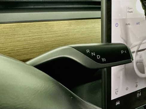 Used 2023 Tesla Model 3 Standard Range RWD image 23
