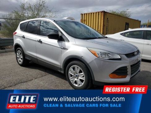 Used 2015 Ford Escape S image 8