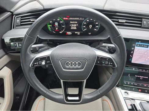 Used 2024 Audi Q8 e-tron Prestige w/ Prestige Package AWD/4WD image 10