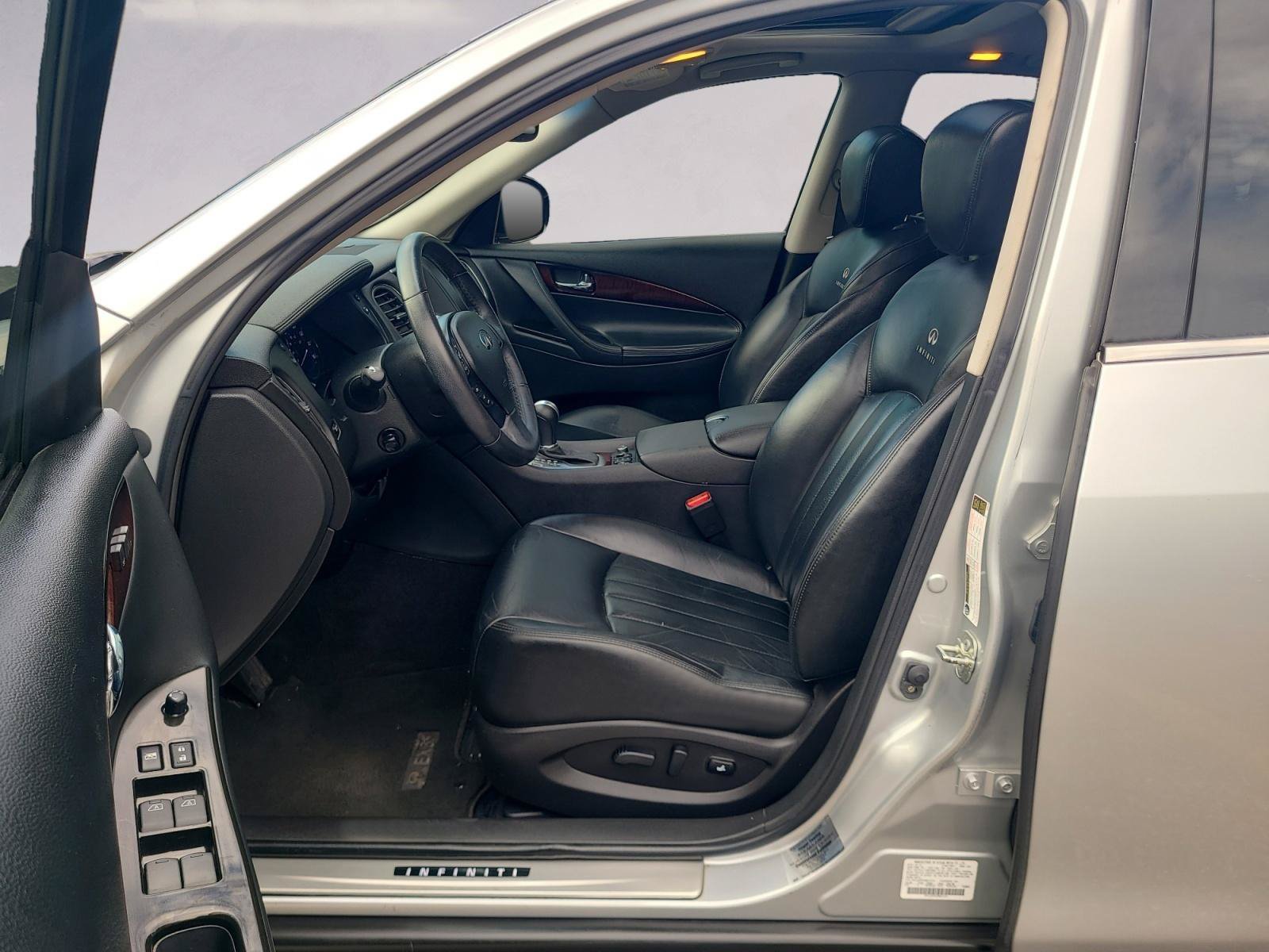 Used 2012 INFINITI EX35 Journey w/ Premium Pkg RWD image 11