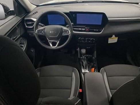 New 2026 Chevrolet TrailBlazer LT w/ Convenience Package AWD/4WD image 18