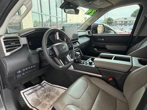 Used 2024 Toyota Tundra Limited AWD/4WD image 7