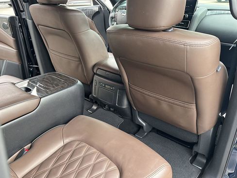 Used 2024 Nissan Armada Platinum w/ Captain's Chairs Package image 21