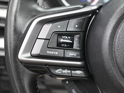 Used 2019 Subaru Forester Premium AWD/4WD image 23