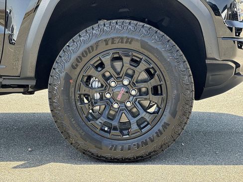 New 2026 GMC Canyon Elevation RWD image 30