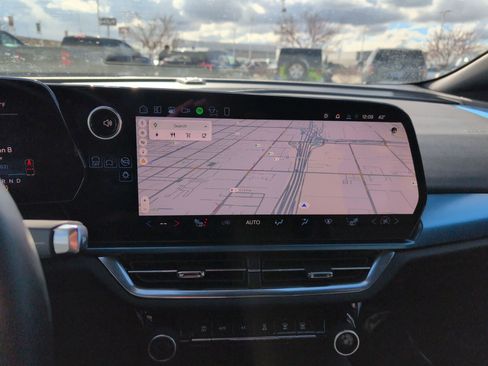 Used 2024 Chevrolet Equinox EV LT w/ LPO, All-Weather Mat Package image 20