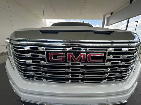 Used 2024 GMC Sierra 1500 Denali AWD/4WD image 23