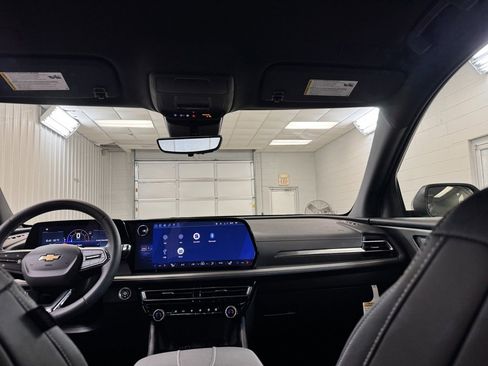 New 2026 Chevrolet Traverse LT w/ Driver Confidence Package image 23