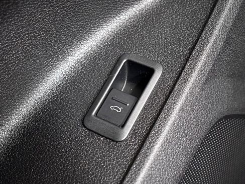 Used 2021 Audi Q3 2.0T Premium Plus w/ Premium Plus Package image 16