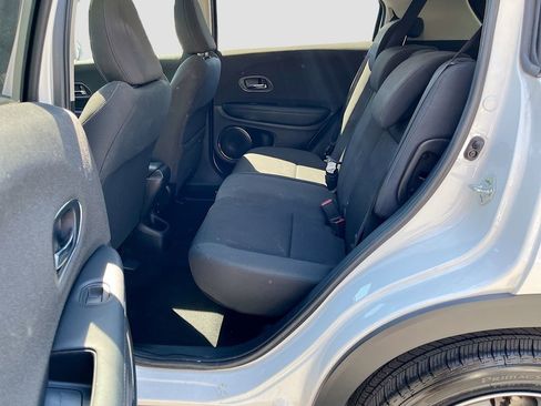 Used 2022 Honda HR-V EX image 24