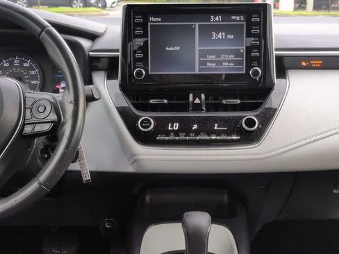 Used 2020 Toyota Corolla SE FWD image 17