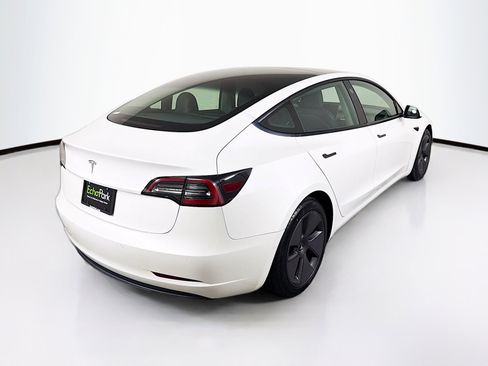 Used 2021 Tesla Model 3 Standard Range Plus RWD image 9
