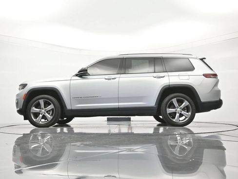 Used 2021 Jeep Grand Cherokee L Limited RWD image 47