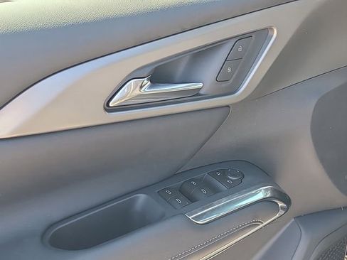 New 2026 Chevrolet Traverse LT image 19