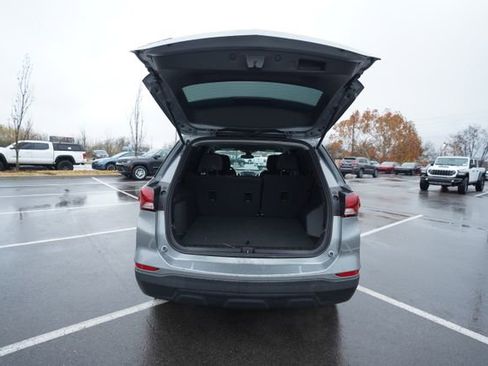 Used 2024 Chevrolet Equinox LS w/ Sport Edition image 17