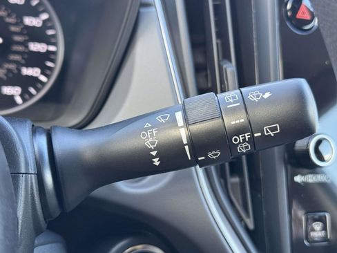 Certified 2025 Subaru Crosstrek 2.0i Premium image 23