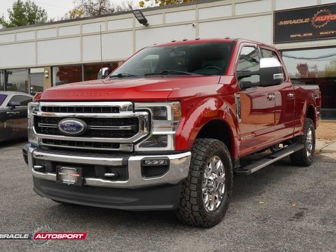 Used 2022 Ford F350 Lariat w/ Lariat Ultimate Package image 3