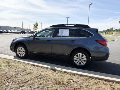 Used 2018 Subaru Outback 2.5i Premium AWD/4WD image 5