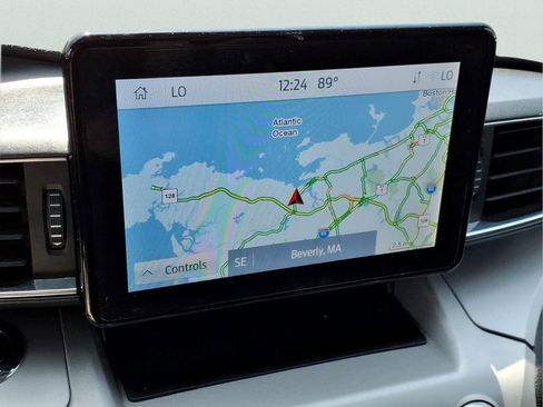 Used 2023 Ford Explorer XLT w/ Equipment Group 202A AWD/4WD image 23