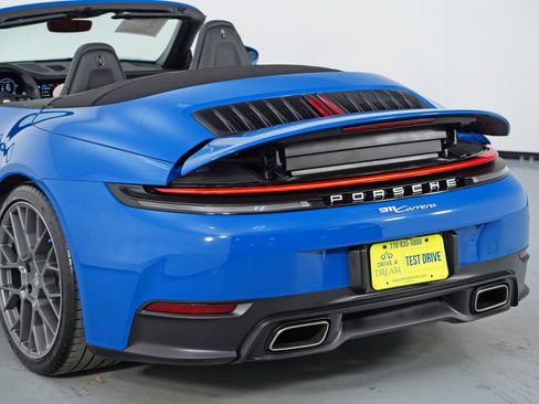 Used 2025 Porsche 911 Carrera image 56