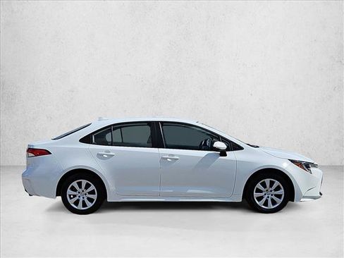 Used 2024 Toyota Corolla LE FWD image 4