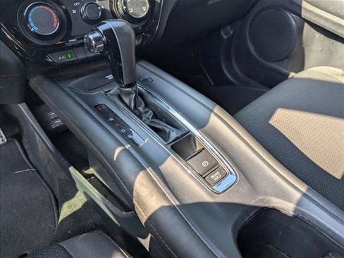 Used 2020 Honda HR-V Sport image 18