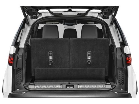 Used 2025 Land Rover Discovery S AWD/4WD image 10