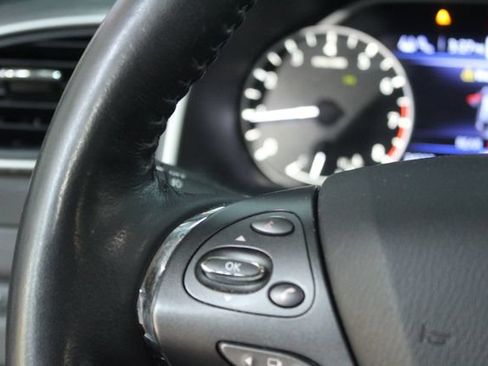 Used 2023 Nissan Murano Platinum AWD/4WD image 16