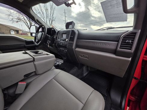 Used 2017 Ford F350 XL w/ Power Equipment Group image 16
