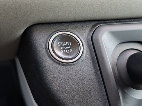 Used 2021 Land Rover Defender 110 SE AWD/4WD image 33
