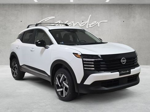 New 2026 Nissan Kicks SV FWD image 2