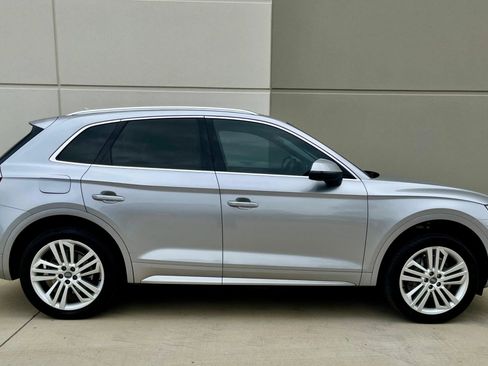 Used 2018 Audi Q5 Prestige w/ Prestige Package AWD/4WD image 9