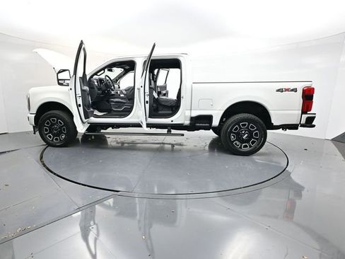 New 2026 Ford F350 Platinum image 38