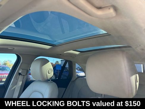 Used 2018 Mercedes-Benz GLC 300 4MATIC w/ Multimedia Package image 14