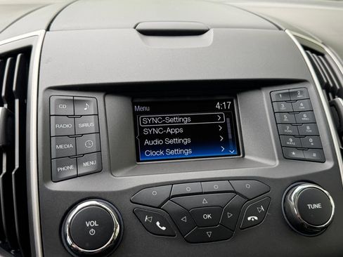 Used 2018 Ford Edge SEL FWD image 21