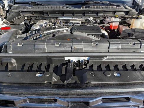 Used 2024 GMC Sierra 2500 Denali Ultimate AWD/4WD image 13