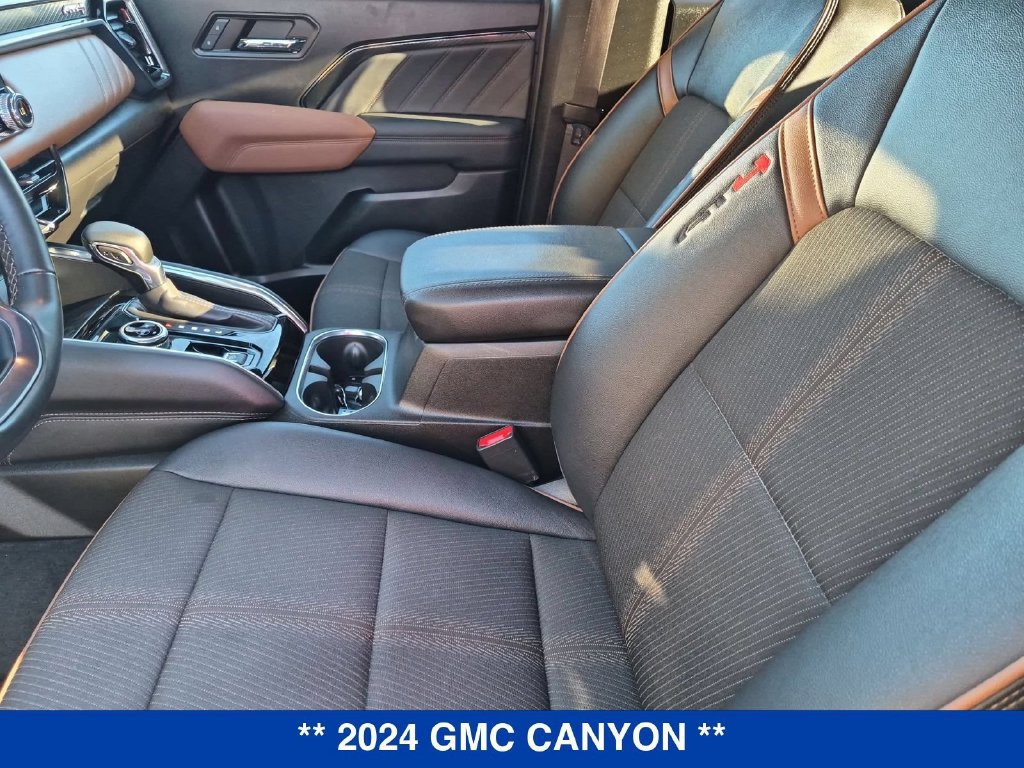 Used 2024 GMC Canyon AT4 w/ Canyon Safety Plus Package AWD/4WD image 17