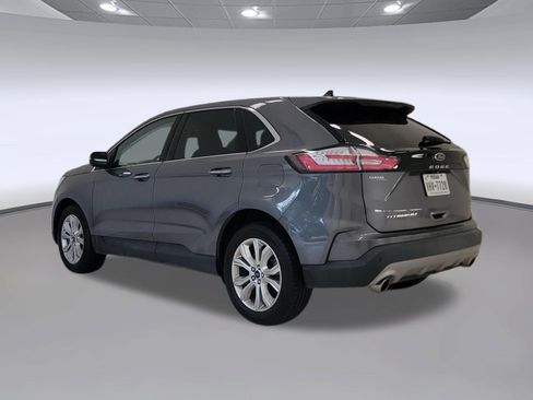 Used 2022 Ford Edge Titanium AWD/4WD image 3