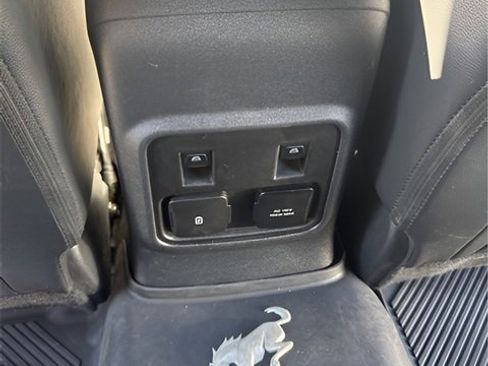 Used 2023 Ford Bronco Wildtrak image 26