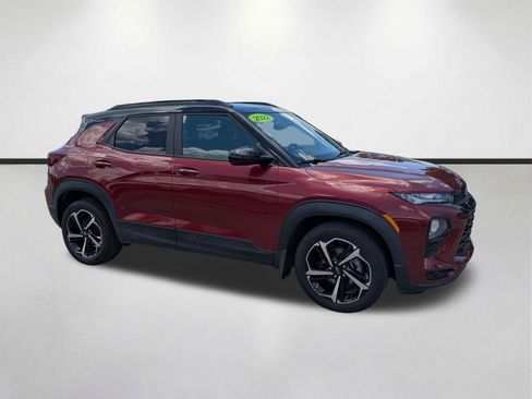 Used 2022 Chevrolet TrailBlazer RS FWD image 2