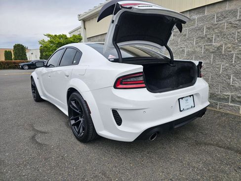 Used 2023 Dodge Charger Scat Pack RWD image 7
