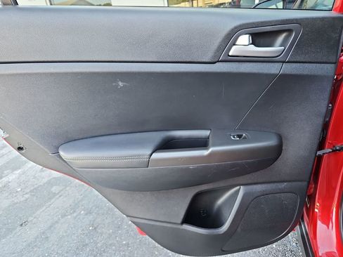 Used 2019 Kia Sportage LX image 22