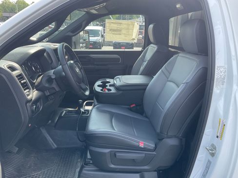 New 2024 RAM 3500 Tradesman image 10